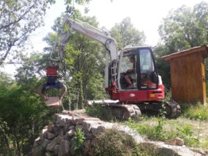 Lire la suite à propos de l’article Reprise du mur de soutènement du container