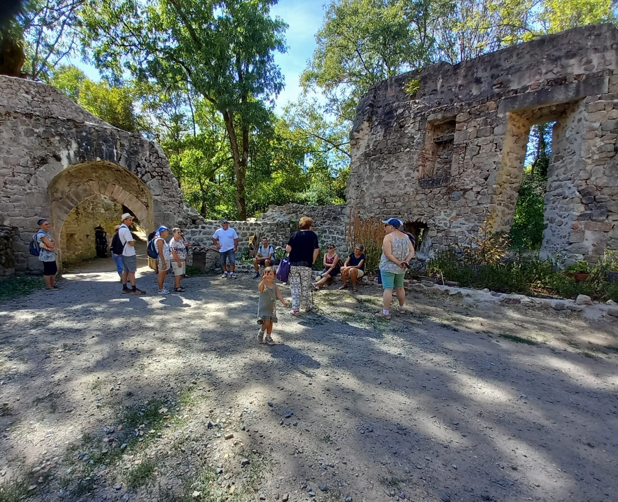 Visite groupe Virigneux à Donzy